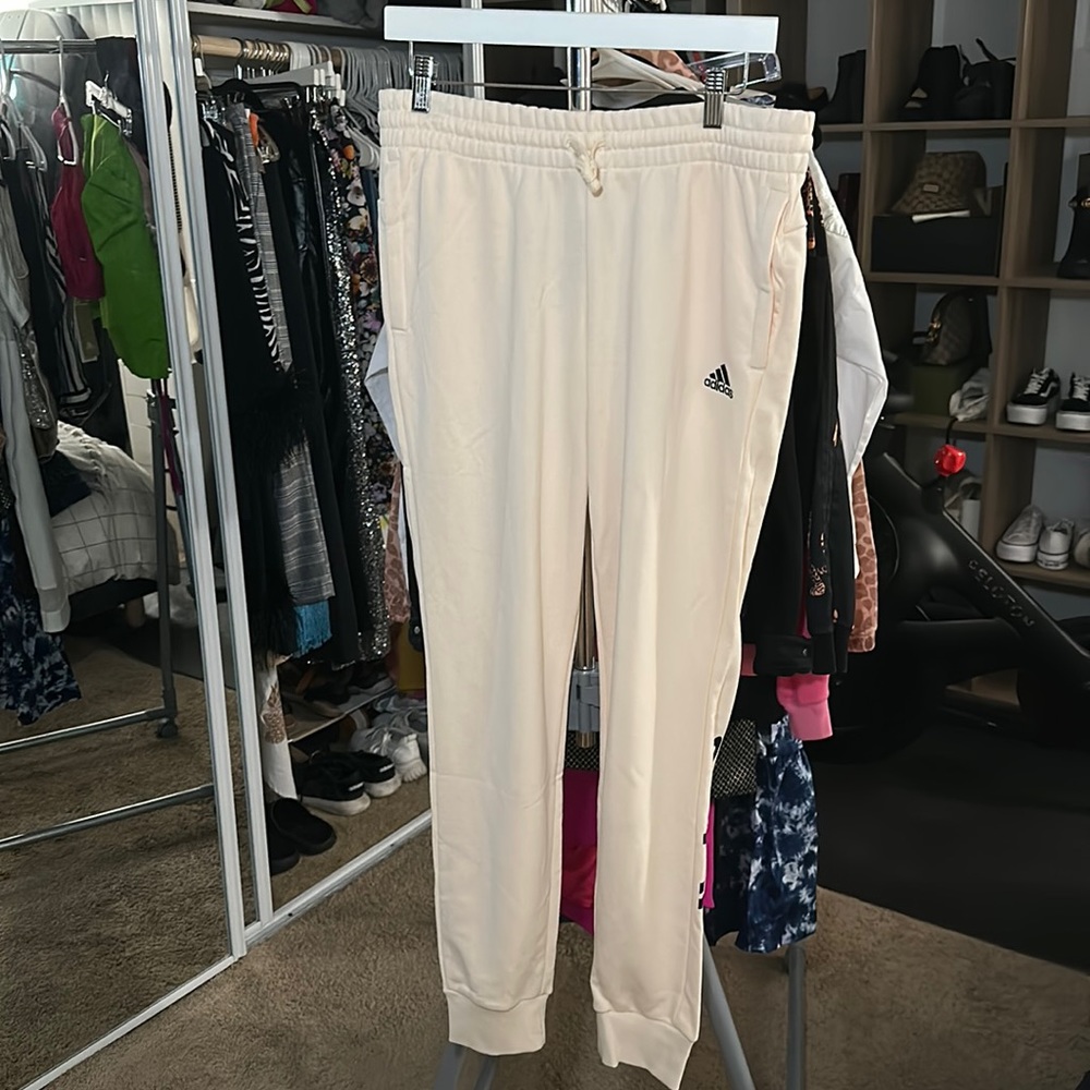 Adidas joggers in cream